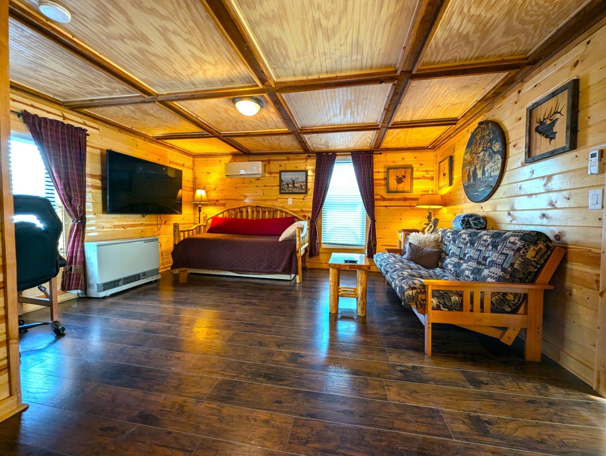 Yellowstone Treasure Guesthouses On The River Gardiner Dış mekan fotoğraf