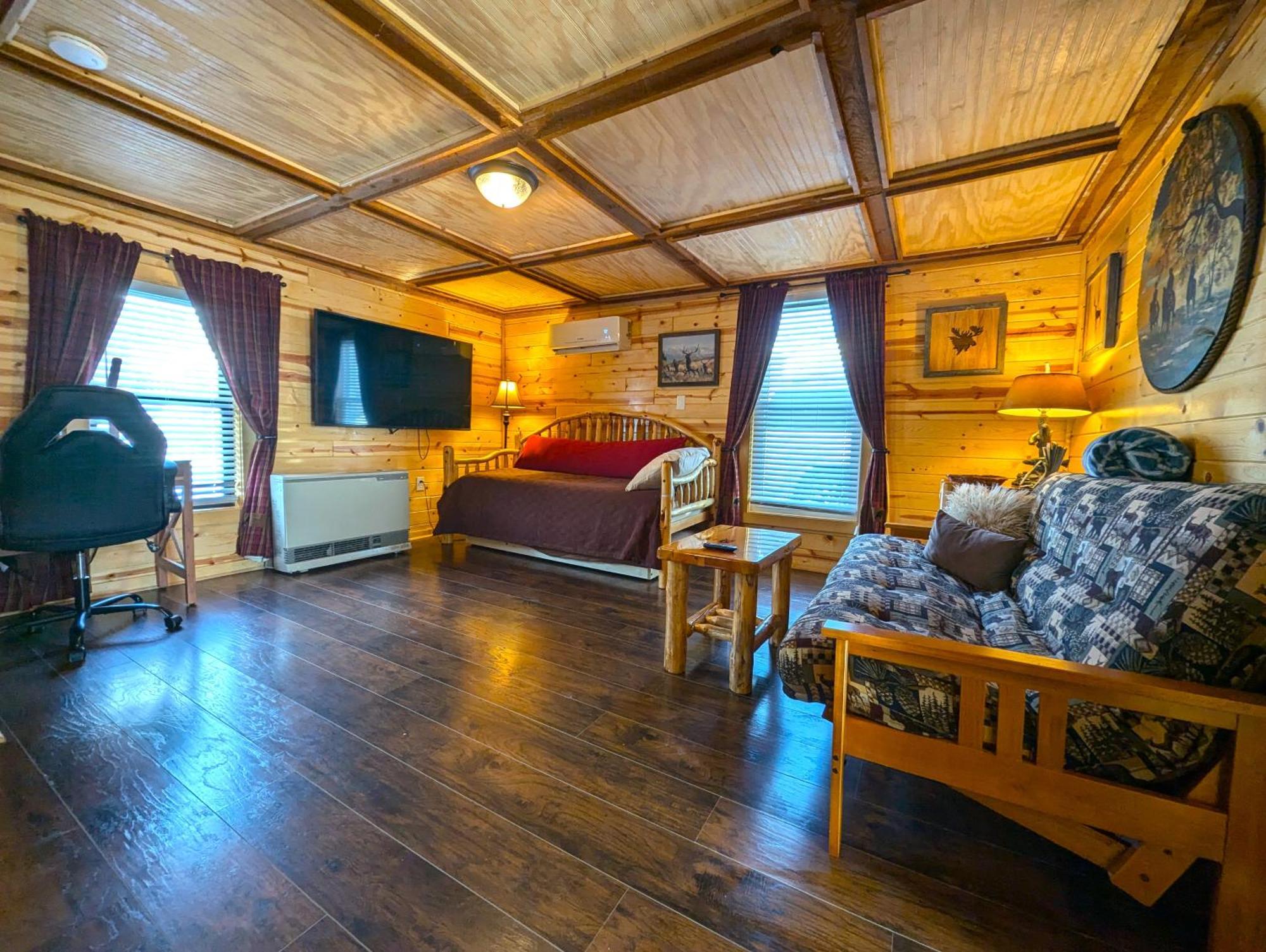 Yellowstone Treasure Guesthouses On The River Gardiner Dış mekan fotoğraf
